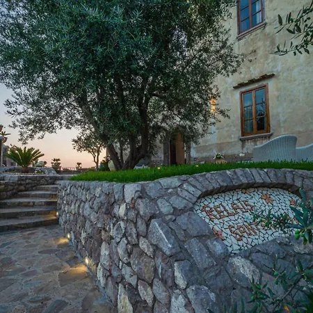 Villa Historic Relais Santa Lucia *