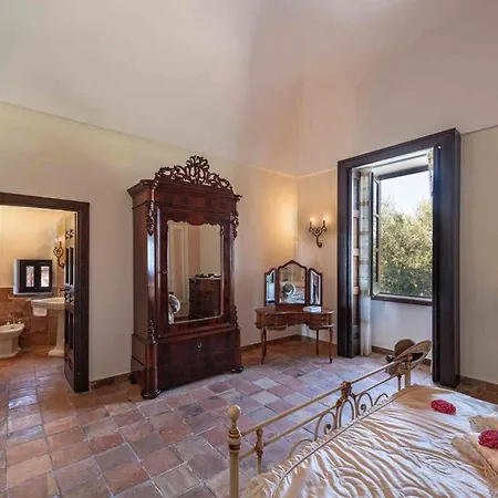 Historic Relais Santa Lucia Villa Massa Lubrense